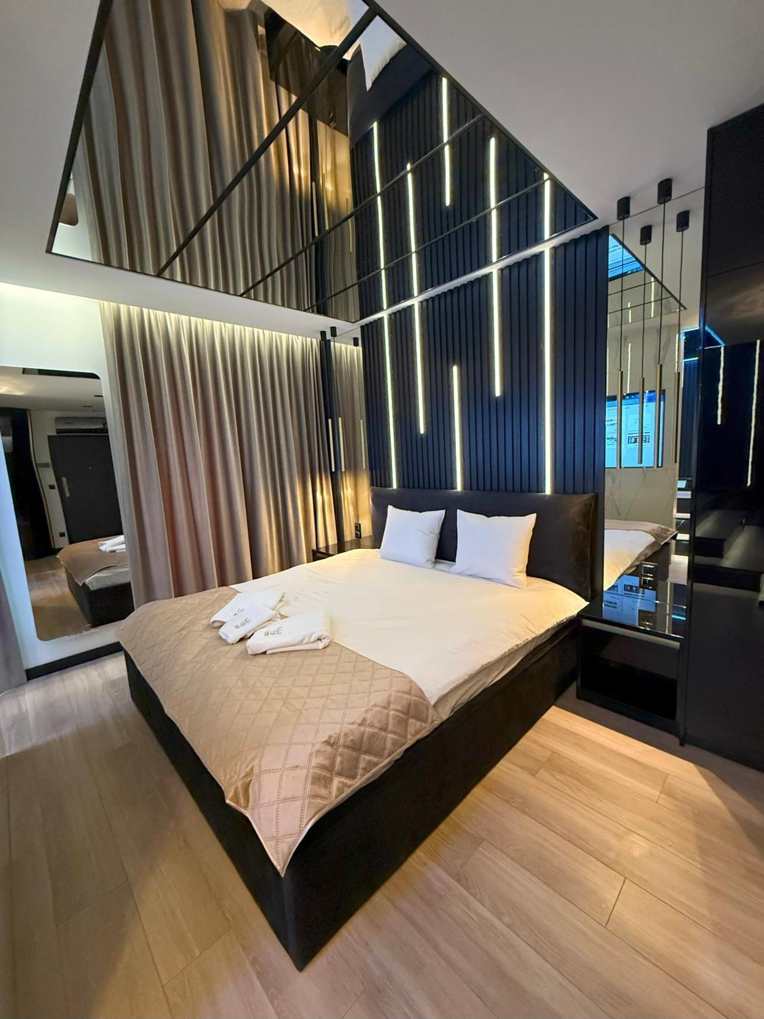 One-Bedroom Apartment Spa Bath